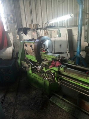 ขายเครื่องกลึง8ฟุตใต้หวันสวิง900มี3เพลาพร้อมเบรคราคากันเองคับ