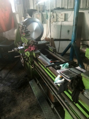 ขายเครื่องกลึง8ฟุตใต้หวันสวิง900มี3เพลาพร้อมเบรคราคากันเองคับ ขายเครื่องกลึง8ฟุตใต้หวันสวิง900มี3เพลาพร้อมเบรคราคากันเองคับ