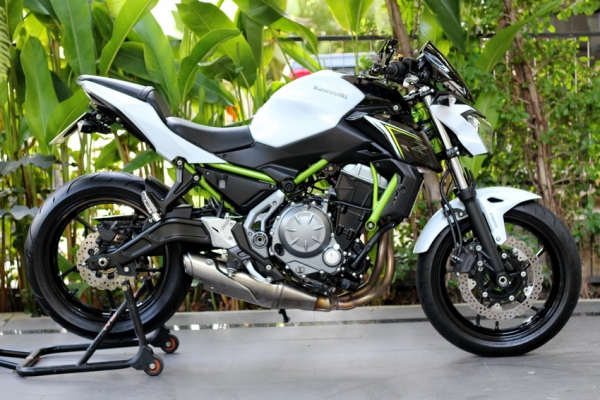 ฟรีดาวน์!!! Z650 ABS ปี2017รถสวย มือแรก วิ่งน้อย1,000 km. ฟรีดาวน์!!! Z650 ABS ปี2017รถสวย มือแรก วิ่งน้อย1,000 km.