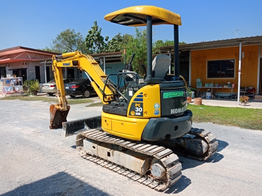 มาใหม่ ถึงไทยแล้วคับ KOMATSU PC 30MR-2 จากญี่ปุ่น 800ชั่วโมง สวยมาก โทร.090-986-2521 อ๊อบ