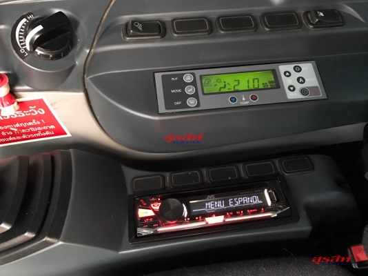 ขายรถแบคโฮ KOBELCO SK200-8 Yn12 SuperXM ใช้งาน 6 พันชั่วโมง สภาพนางฟ้า ขายรถแบคโฮ KOBELCO SK200-8 Yn12 SuperXM ใช้งาน 6 พันชั่วโมง สภาพนางฟ้า