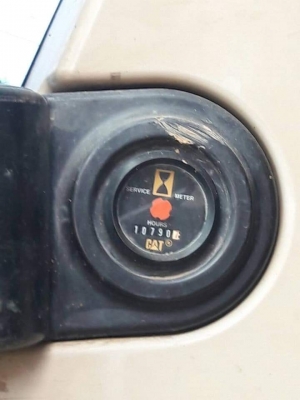 ขายจ้า...CATERPILLAR  320C  เก่าใน สภาพสภาพดี  แทรค 80  ใช้งานมา 10,xxx ชั่วโมง  พร้อมใช้  เอกสารเล่มทะเบียน  โทร  089-3818694  จ๊อย