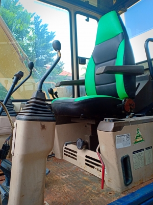 มาใหม่จ้า..KOMATSU PC60-6   เก่านอกแท้  สภาพสวย เครื่องปั๊มดี  3,xxx  ชั่วโมง  ระบบคล่องมากๆๆ  โทร  089-3818694  จ๊อย