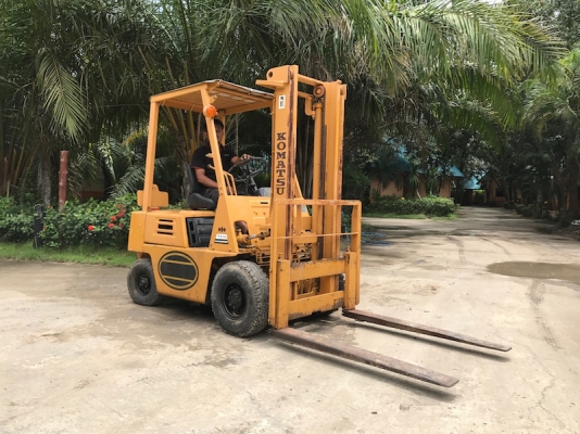 ขายFORKLIFT KOMATSU FG15-12(1.5ตัน) สวยเดิมจากญี่ปุ่น ยังไม่เคยใช้ในไทย 99,000เท่านั้น!!