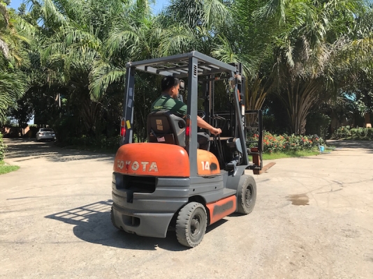 ขายFORKLIFT TOTOTA รุ่น6FG14(1.5ตัน)(งากระดก) สวยเดิมจากญี่ปุ่น ยังไม่เคยใช้ในไทย 165,000เท่านั้น!!