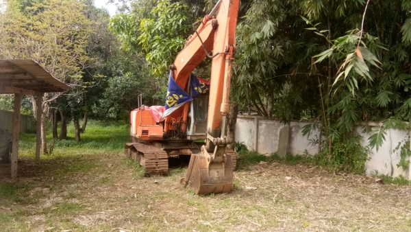 รถแบคโฮ HITACHI EX120-2