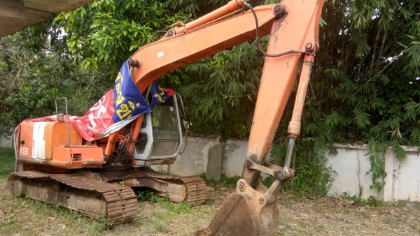 รถแบคโฮ HITACHI EX120-2