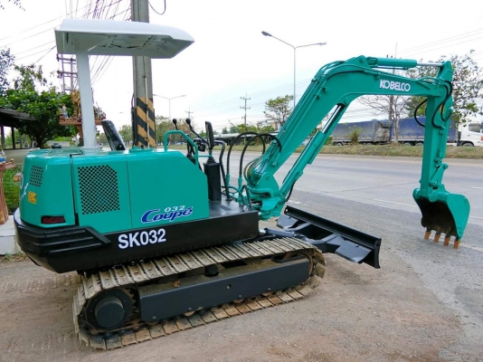 ขายรถขุด ยี่ห้อ : KOBELCO แบบ : SK032   รถเก่านอกแท้ เอกสารใบอินวอย เครื่องดีระบบดี รถไม่เคยผ่านการใช้งานในไทย100\% ช่วงล่างแน่น    สนใจโทร : 099-907-9273 กิ๊ฟ กมลชนก   สนใจโทร : 099-907-3356 ช่างบัง   ไอดี ไลน์ : gift9273 (หรือ บันทึกเบอร์)   เพจร้าน : จำ