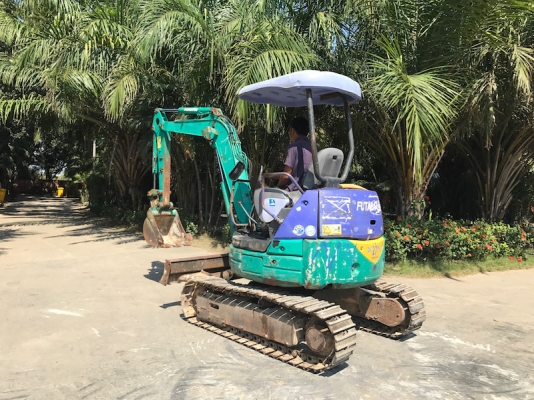 ขายแบคโฮ KOMATSU 27MR-1 PC30(ปั้มนิ้ว)(คอนโทลน้ำมัน) ครบๆ สวยเดิมจากญี่ปุ่น ทำงานสมบูรณ์ทุกระบบ รับรองไม่ผิดหวัง 285,000 เท่านั้น!!