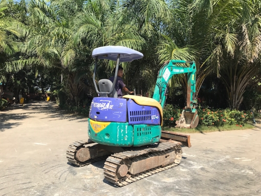 ขายแบคโฮ KOMATSU 27MR-1 PC30(ปั้มนิ้ว)(คอนโทลน้ำมัน) ครบๆ สวยเดิมจากญี่ปุ่น ทำงานสมบูรณ์ทุกระบบ รับรองไม่ผิดหวัง 285,000 เท่านั้น!!