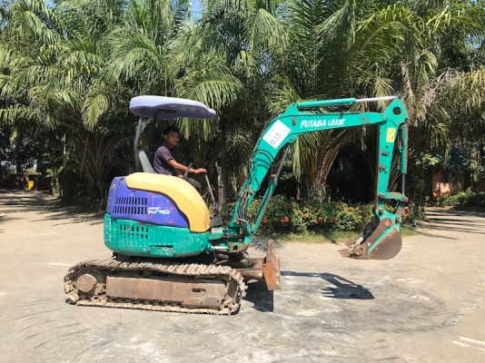 ขายแบคโฮ KOMATSU 27MR-1 PC30(ปั้มนิ้ว)(คอนโทลน้ำมัน) ครบๆ สวยเดิมจากญี่ปุ่น ทำงานสมบูรณ์ทุกระบบ รับรองไม่ผิดหวัง 285,000 เท่านั้น!!