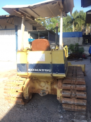 ขายแทร็กเตอร์. Komatsu รุ่น D20p-6รถพร้อมใช้งานสภาพดี