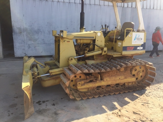 ขายแทร็กเตอร์. Komatsu รุ่น D20p-6รถพร้อมใช้งานสภาพดี