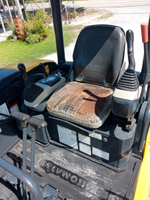 มาใหม่ ถึงไทยแล้วคับ KOMATSU PC 30MR-2 จากญี่ปุ่น 800ชั่วโมง สวยมาก โทร.086-303-9797 กู๋อ๋า