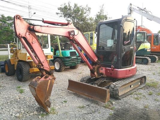 ถึงไทยแล้วจ้า KOMATSU PC 30MR-3 นำเข้าจากญี่ปุ่นโดยตรง ชั่วโมงทำงานน้อย พร้อมตู้เก๋งสวยๆ โทร.090-986-2521 อ๊อบ