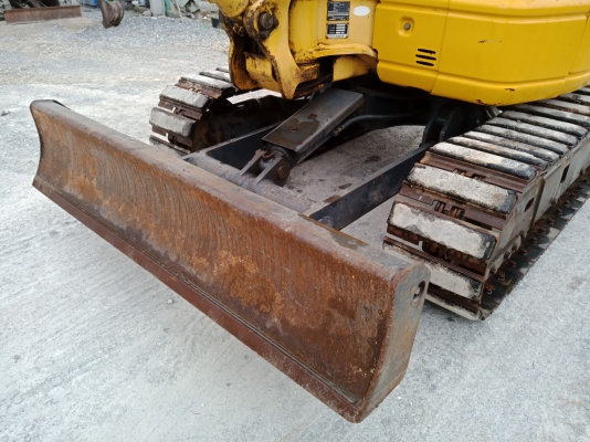 ถึงไทยแล้วครับ KOMATSU PC 30MR-2 นำเข้าจากญี่ปุ่นโดยตรง ชั่วโมงทำงานน้อย พร้อมตู้เก๋งสวยๆ โทร.090-986-2521 อ๊อบ