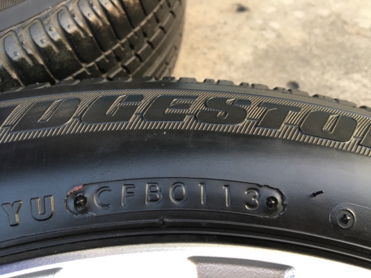 ล้อแม็ก Honda Jazz ขอบ15 พร้อมยาง 175-65-15 Bridgestone แม็กสภาพดี