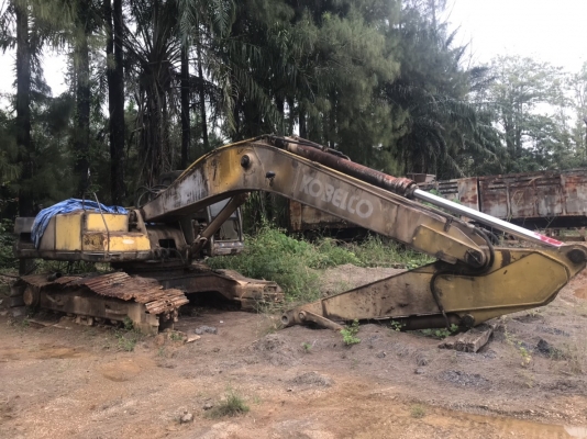 ขายแบคโฮ 3 คัน โกเบ 300 โกเบ 310 ขาเฟรมฉีก CAT320-2.2 คันยังสตาร์ทได้ยังโอเคอยู่มีเล่มทุกคันขายราคา 700,000 คอมนอก