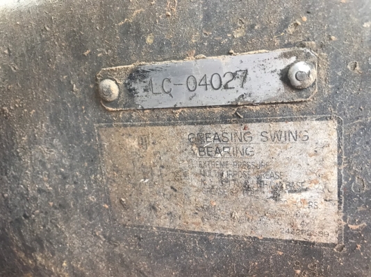 ขายแบคโฮ 3 คัน โกเบ 300 โกเบ 310 ขาเฟรมฉีก CAT320-2.2 คันยังสตาร์ทได้ยังโอเคอยู่มีเล่มทุกคันขายราคา 700,000 คอมนอก