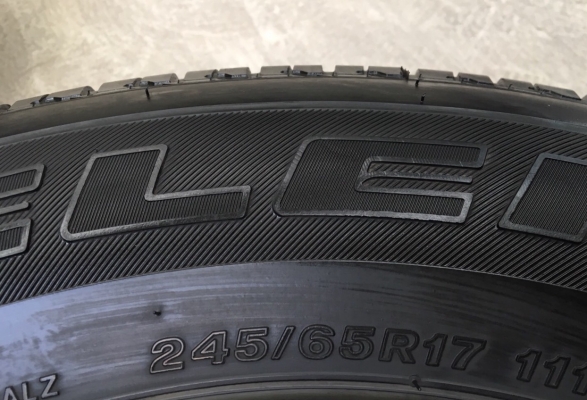 ยาง 245-65-17 Bridgestone ปลายปี 16 ดอกยางเต็มๆทุกเส้น