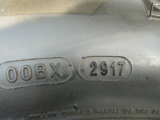 ขายยาง 265/60R18 มิชลิน ปี17 ดอกยางเต็มสดมากไม่ร้าวไม่กินข้างไม่มีปะ ชุดละ 7900 บาท พร้อมใส่ ถ่วง ฟร ขายยาง 265/60R18 มิชลิน ปี17 ดอกยางเต็มสดมากไม่ร้าวไม่กินข้างไม่มีปะ ชุดละ 7900 บาท พร้อมใส่ ถ่วง ฟร