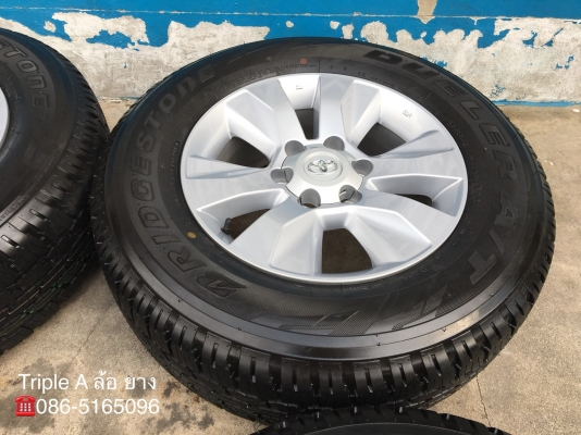 ล้อแม็กป้ายแดง Toyota Revo ขอบ 17 พร้อมยางใหม่ป้ายแดง 265-65-17 Bridgestone ปี 18 สวยกริ๊บ เส้นสีจัดจ้าน