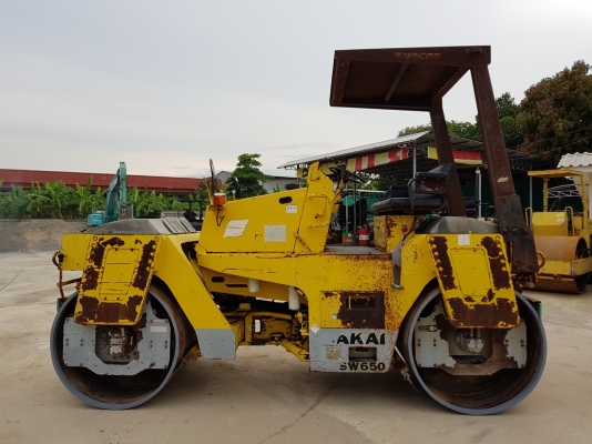 ขายรถบดอัดสั่นสะเทือน 7 ตัน ยี่ห้อ SAKAI SW650 รถเก่านอกสวยนำเข้าจากประเทศอเมริกาแท้ ไม่เคยใช้งานในไ ขายรถบดอัดสั่นสะเทือน 7 ตัน ยี่ห้อ SAKAI SW650 รถเก่านอกสวยนำเข้าจากประเทศอเมริกาแท้ ไม่เคยใช้งานในไ