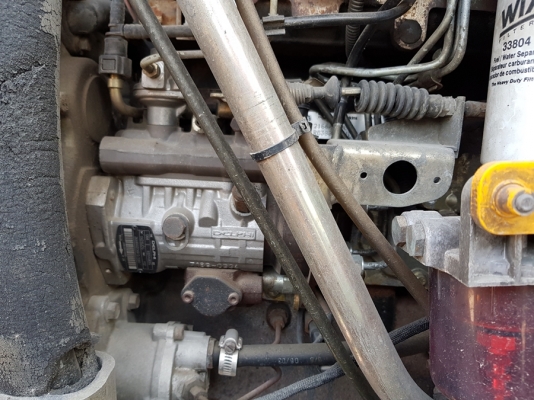 รถตักหน้าขุดหลัง JCB 215S นำเข้าจากประเทศสหรัฐอเมริกา ไม่เคยใช้งานในไทย สภาพดี ราคาดี รุ่นยอดนิยม รถตักหน้าขุดหลัง JCB 215S นำเข้าจากประเทศสหรัฐอเมริกา ไม่เคยใช้งานในไทย สภาพดี ราคาดี รุ่นยอดนิยม