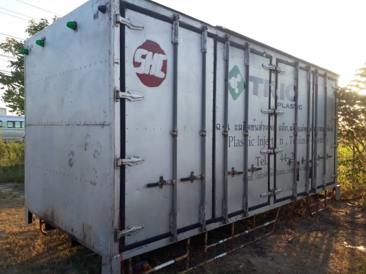 ขายตู้10บาน สภาพสวย ยาว5.50 สูง2.20 ช่วงครัชชี75