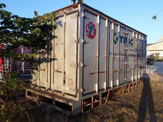 ขายตู้10บาน สภาพสวย ยาว5.50 สูง2.20 ช่วงครัชชี75