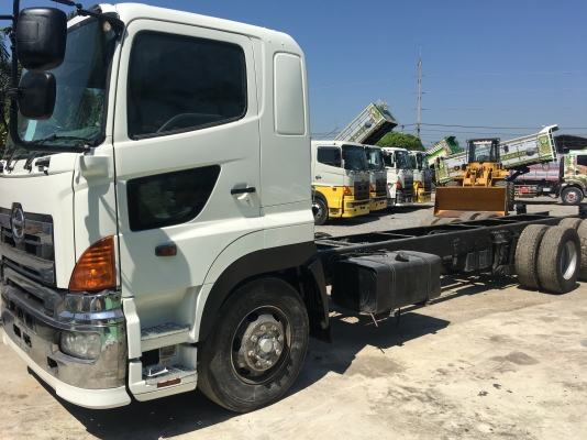 ฮีโน่ ซี่รี่700 เครื่อง E13C 410 แรง หัว- คัตชี ช่วงล่างแหนบ มีทะเบียน มีทั้ง 10 ล้อ และ 12 ล้อ  รถไม่เคยใช้งานในไทย ฮีโน่ ซี่รี่700 เครื่อง E13C 410 แรง หัว- คัตชี ช่วงล่างแหนบ มีทะเบียน มีทั้ง 10 ล้อ และ 12 ล้อ  รถไม่เคยใช้งานในไทย