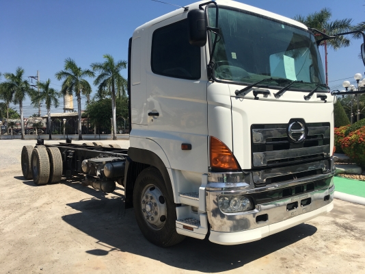 ฮีโน่ ซี่รี่700 เครื่อง E13C 410 แรง หัว- คัตชี ช่วงล่างแหนบ มีทะเบียน มีทั้ง 10 ล้อ และ 12 ล้อ  รถไม่เคยใช้งานในไทย