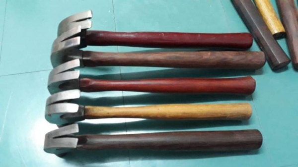 ขายค้อนงานเก่าเก็บหลายแบบหลายขนาดหลายยี่ห้อหลายราคา ขายค้อนงานเก่าเก็บหลายแบบหลายขนาดหลายยี่ห้อหลายราคา