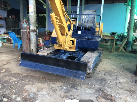 ขายรถแม็กโครPC30-6 รถแรงไวมาก เครื่องดี ปั้มดี รถพร้อมใช้งาน ราคาต่อรองได้ โทร0616613023แพรว