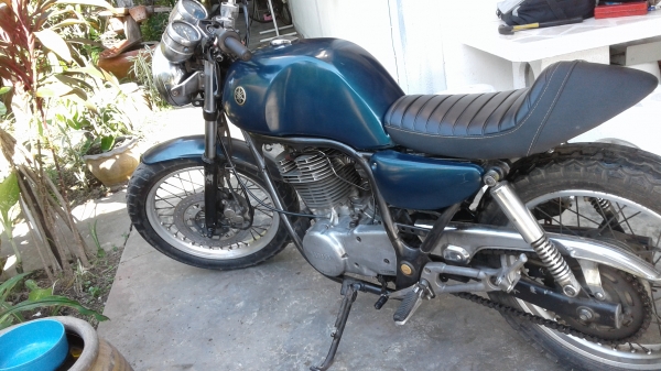 yamaha 400 cc.