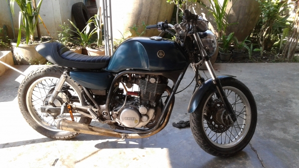 yamaha 400 cc.
