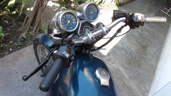 yamaha 400 cc.