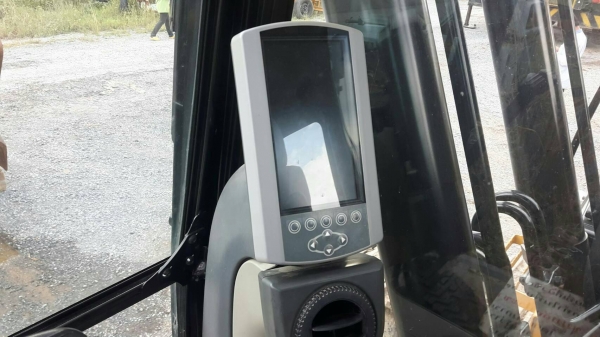 ขายรถแบคโฮ CAT 320 D2 ไมล์ 1000 ชม.ราคา 2700000 ขายรถแบคโฮ CAT 320 D2 ไมล์ 1000 ชม.ราคา 2700000