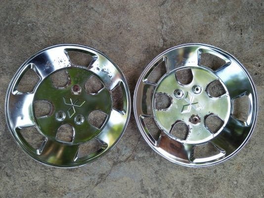 ขายฝาครอบล้อ สแตนเลส รถ 6 ล้อ เก่าญี่ปุ่น ขนาดสภาพตามรูป