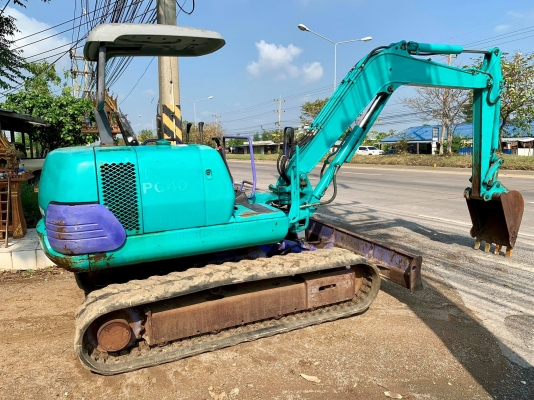 KOMATSU 40-7E ขนาดPC-40 <มีVDOให้ชม>รถเก่านอกมีเอกสาร☎️ติดต่อ 085-5632278 <ราคาต่อรองได้>