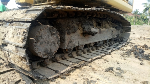 ขายโคมัตสุ Hybrid 205 เอกสารใบแจ้งจำหน่ายพร้อมทำเล่ม รถสวย รถพร้อมทำงานเอวแน่น โซดาทำงานไม่โหลด ไฟฟ้าครบ ราคา 1,200,000 ขายโคมัตสุ Hybrid 205 เอกสารใบแจ้งจำหน่ายพร้อมทำเล่ม รถสวย รถพร้อมทำงานเอวแน่น โซดาทำงานไม่โหลด ไฟฟ้าครบ ราคา 1,200,000