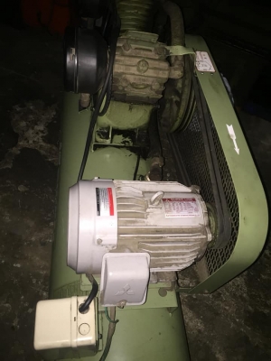 ปั๊มลมยี่ห้อ swan 150 ลิตร สภาพดี เดิมหมด มอเตอร์ 3 แรงไฟ 380 2 สูบ เกือบใหม่ ปั๊มลมยี่ห้อ swan 150 ลิตร สภาพดี เดิมหมด มอเตอร์ 3 แรงไฟ 380 2 สูบ เกือบใหม่