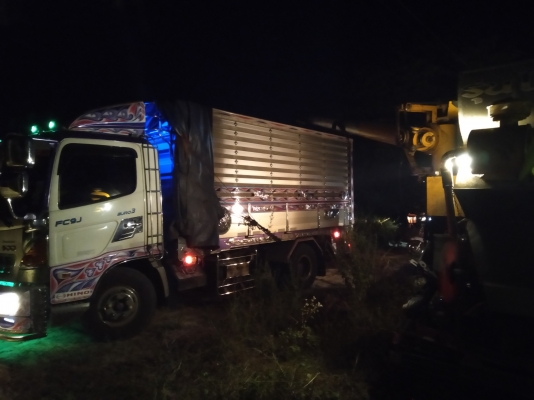 รถเกี่ยวข้าว ติดต่อ0611342039