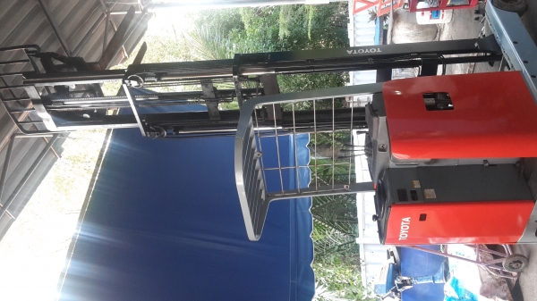 ขายรถไฟฟ้าขนาด1.5ตัน เสา5.5 เมตร รุ่น6