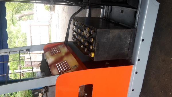 ขายรถไฟฟ้าขนาด1.5ตัน เสา5.5 เมตร รุ่น6