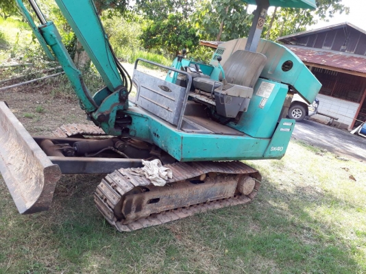 ขาย KOBELCO SK 40  พร้อมรถลาก  ราคา  380,000 บาท