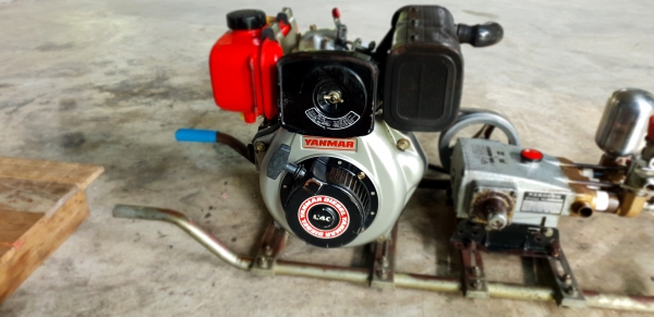 ชุดปั้มพ่นยา เครื่องยนต์ดีเซล yanmar l40 4 แรงม้าเพลาทด ประหยัดน้ำมันมาก  ปั้มพ่นยา sp350 6หุน รุ่นใหม่ล่าสุดปลอก ceramic ไม่ต้องอัดจาระบี ใช้อะไหล่ตัวเดียวกับมารูยาม่า