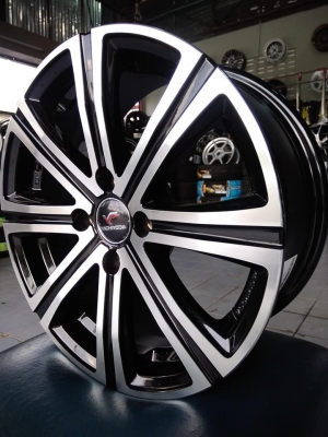 แม็กใหม่งานไทยแท้ ยาชิโยดะ ขอบ 15 กว้าง 6.5 ออฟ 38 ใส่อีโค่คาร์ไม่ติดซุ้ม