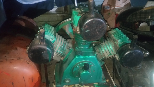 หัวปั้มลมฟูเซ็ง5แรง+มอเตอร์มิตซู5hp