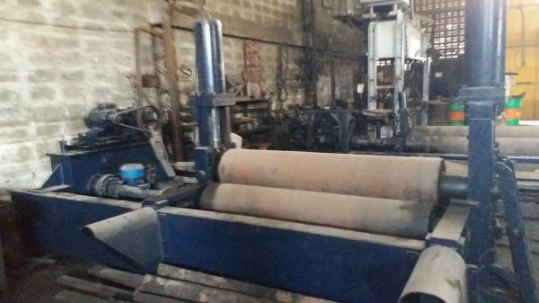 ขายเครื่องม้วนๆงานได้ยาว1.8เมตรระบบไฮโดรลิคกับเกียร์ทดม้วนงานได้20มิลคับ ขายเครื่องม้วนๆงานได้ยาว1.8เมตรระบบไฮโดรลิคกับเกียร์ทดม้วนงานได้20มิลคับ